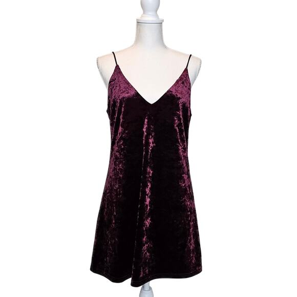 Kendall & Kylie Velvet Burgundy Spaghetti Strap Mini Party Dress‎ Size Medium - Picture 1 of 9
